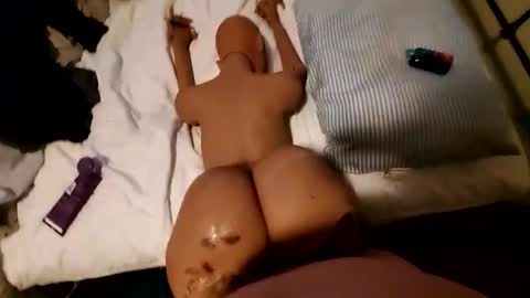 philnonya847036 online show from December 22, 10:40 pm