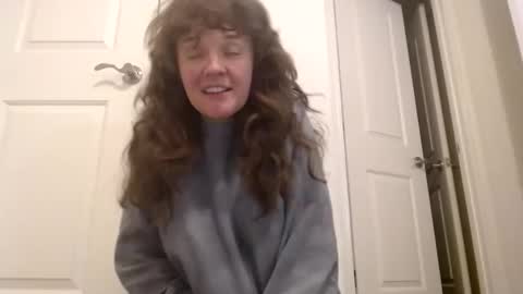 Snapshot of philosophies123 chatting on January 21, 10:30 pm sophie online show from January 21, 10:30 pm