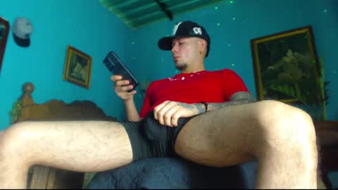 phlilloyhighclouds online show from February 11, 8:10 pm