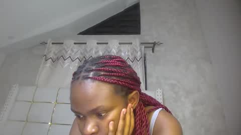 phoebe online show from March 19, 7:18 pm