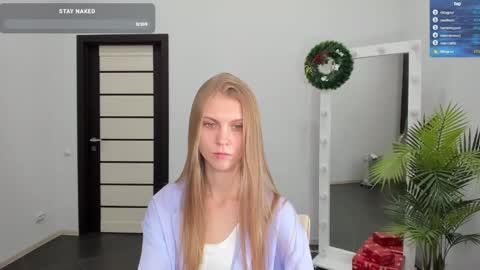 Phoebe online show from December 27, 12:34 pm