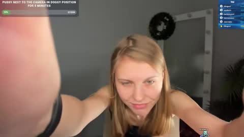 Phoebe online show from December 29, 1:28 pm