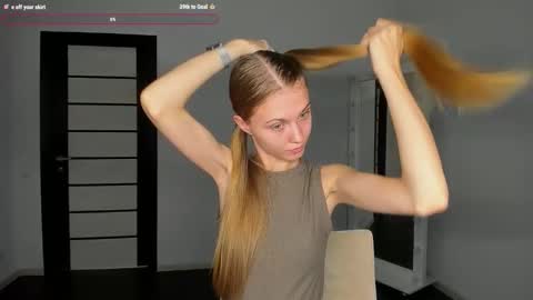 Phoebe online show from September 11, 9:42 am