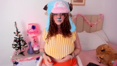 Snapshot of phoenix_angell chatting on December 29, 12:30 am Phoenix Angel online show from December 29, 12:30 am