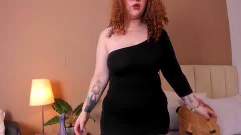 Snapshot of phoenix_angell chatting on January 11, 9:46 pm Phoenix Angel online show from January 11, 9:46 pm