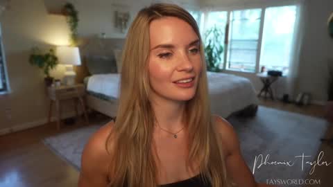 Snapshot of phoenix_taylor chatting on October 28, 12:58 am PHOENIX TAYLOR online show from October 28, 12:58 am