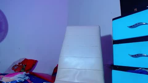 AdnierGnz online show from December 15, 9:03 am