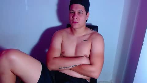 AdnierGnz online show from December 26, 9:01 am