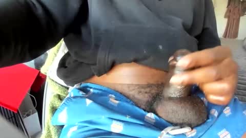 Snapshot of phreakydheaky420 chatting on April 6, 9:21 am phreakydheaky420 online show from April 6, 9:21 am