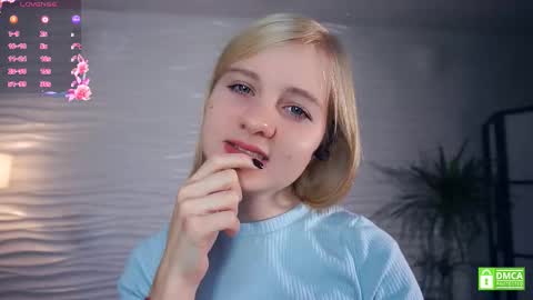 Snapshot of phyllisearney chatting on October 2, 5:14 am Hann G. Jones online show from October 2, 5:14 am