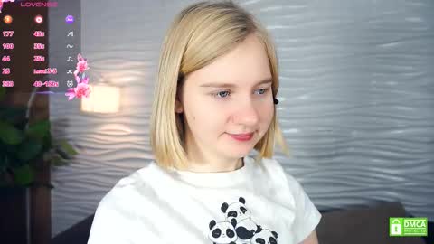 Hann G. Jones online show from November 6, 8:26 am