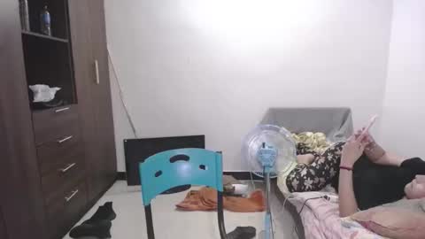 Snapshot of pia_alonzo30 chatting on March 14, 5:02 am izzy online show from March 14, 5:02 am