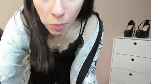 Snapshot of pia_desire chatting on November 23, 7:52 am P I A online show from November 23, 7:52 am