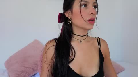 Snapshot of pia_stone1 chatting on April 14, 8:37 pm Liz online show from April 14, 8:37 pm