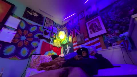 Snapshot of piazzamarcus3232 chatting on February 19, 3:41 pm Joey3232 online show from February 19, 3:41 pm