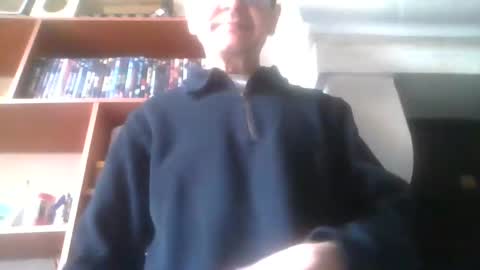 Snapshot of pichoun71 chatting on January 5, 11:15 am pichoun71 online show from January 5, 11:15 am