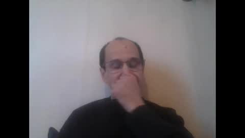 Snapshot of pichoun71 chatting on March 2, 1:27 pm pichoun71 online show from March 2, 1:27 pm