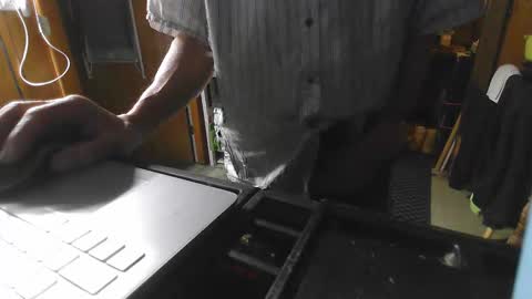 Snapshot of pickles9652 chatting on January 10, 10:39 am pickles9652 online show from January 10, 10:39 am