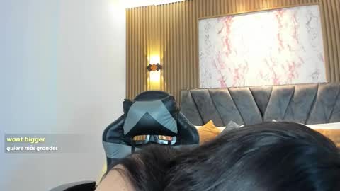 Your virtual goddess Luna  online show from February 11, 9:20 pm