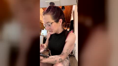 piecesxx online show from May 17, 10:17 pm
