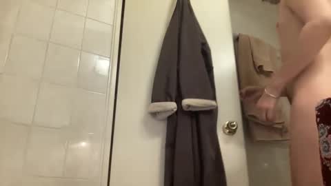 Snapshot of pierced2prince chatting on January 1, 12:00 am kink smoke bdsm online show from January 1, 12:00 am