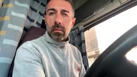 pierotu online show from October 8, 10:46 am