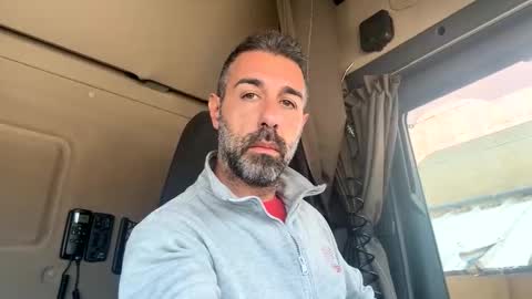 pierotu online show from November 17, 10:32 am