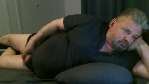 Snapshot of pierreth3 chatting on February 4, 2:50 am pierreth3 online show from February 4, 2:50 am