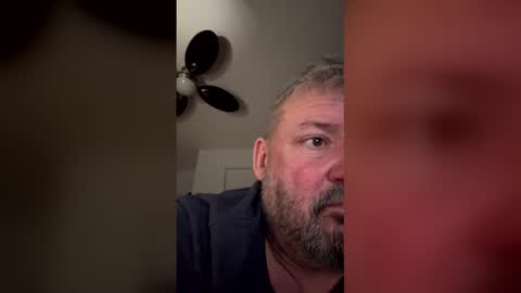 Snapshot of pierreth3 chatting on February 8, 8:29 am pierreth3 online show from February 8, 8:29 am