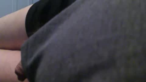 Snapshot of pierreth3 chatting on April 7, 5:08 am pierreth3 online show from April 7, 5:08 am