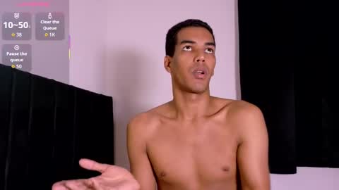 pikashuu7u7 online show from September 23, 7:33 am