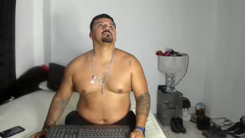 Snapshot of pikoro_gomez chatting on May 7, 1:22 am pikoro_gomez online show from May 7, 1:22 am