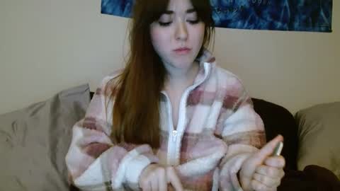 Snapshot of pillogoddess chatting on January 7, 8:03 am PilloGoddess online show from January 7, 8:03 am