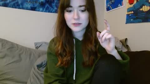 Snapshot of pillogoddess chatting on January 9, 1:35 pm PilloGoddess online show from January 9, 1:35 pm