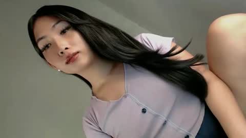 Snapshot of pillow_whispers chatting on June 3, 2:33 pm jane online show from June 3, 2:33 pm