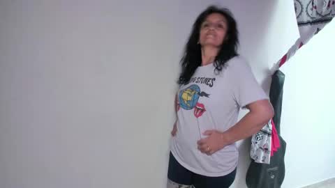 Snapshot of pillymature chatting on March 6, 7:32 pm Pilar online show from March 6, 7:32 pm