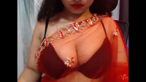 Snapshot of pilowprincess chatting on May 4, 6:59 pm Sayra online show from May 4, 6:59 pm