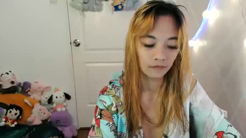 Snapshot of pinay_beauty14 chatting on January 11, 1:16 am pinay beauty14 online show from January 11, 1:16 am