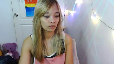 Snapshot of pinay_beauty14 chatting on February 13, 6:09 am pinay beauty14 online show from February 13, 6:09 am