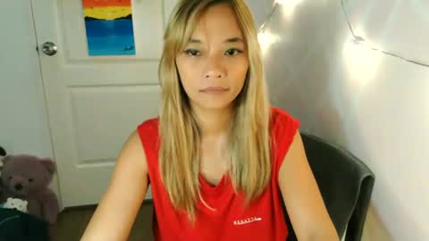 Snapshot of pinay_beauty14 chatting on February 18, 10:36 pm pinay beauty14 online show from February 18, 10:36 pm