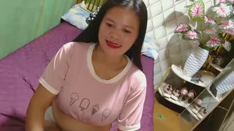 Snapshot of pinay_flor chatting on April 4, 8:12 am IM FLOR online show from April 4, 8:12 am