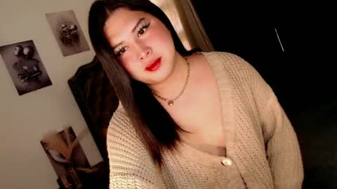 Snapshot of pinay_ivy chatting on June 28, 1:33 am Ivy Morningstar online show from June 28, 1:33 am