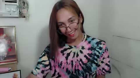 lucyLove online show from February 6, 10:15 am
