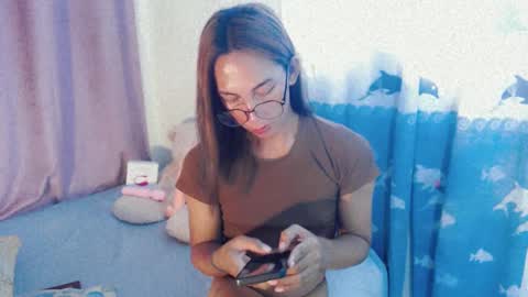 lucyLove online show from February 24, 3:44 am