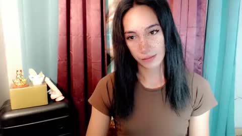 lucyLove online show from November 6, 11:59 pm