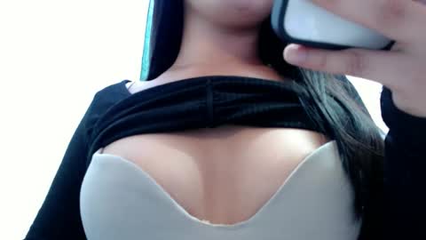 Pearly online show from November 5, 1:05 am