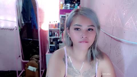 pinay_romancee online show from March 27, 7:25 am