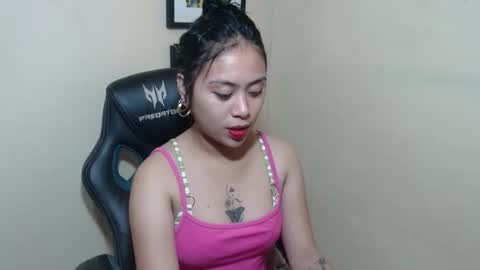 Snapshot of pinay_shinexxx chatting on April 1, 12:50 pm pinay_shinexxx online show from April 1, 12:50 pm