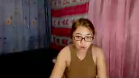 Snapshot of pinay_singlemomxs chatting on June 23, 7:28 am pinay_singlemomxs online show from June 23, 7:28 am