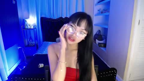 Snapshot of pinay_slutx chatting on December 27, 9:39 am dee online show from December 27, 9:39 am
